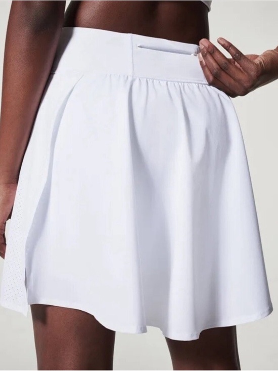 SPANX Pants - Spanx Get Moving Skort 17”